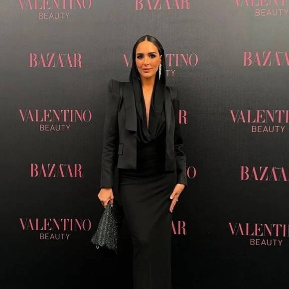 ZARA WOMAN COLLECTION BOLD SHOULDER SHAWL COLLAR BLAZER. - Picture 5 of 13